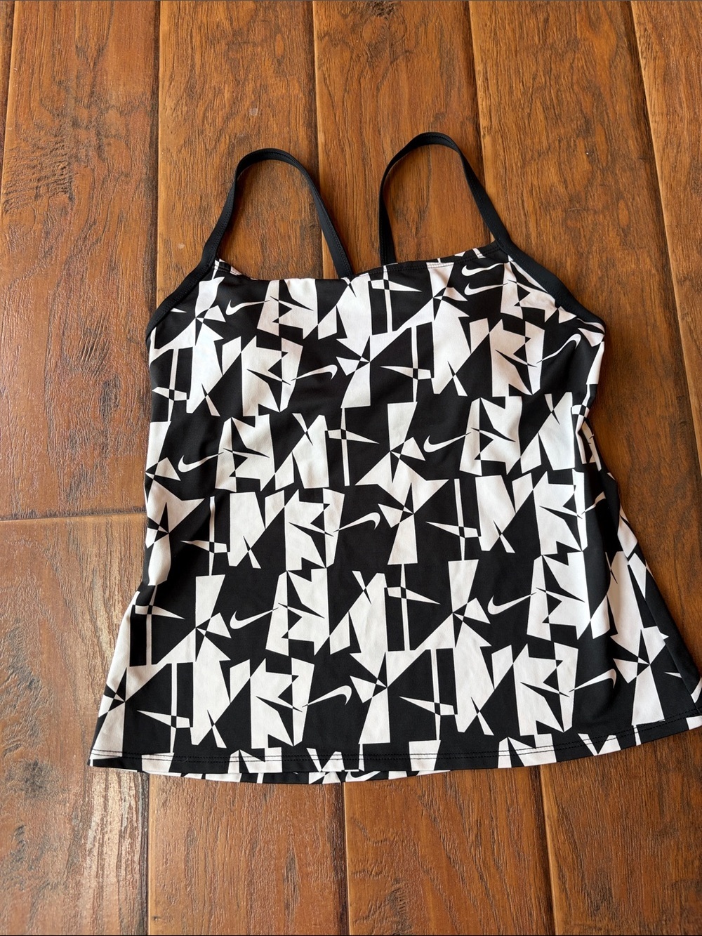 Nike Black & White Geometric Tankini - Size Medium